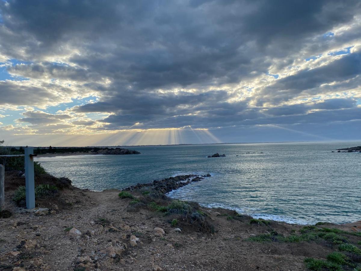 Lazy Days - Victor Harbor Hindmarsh Valley
