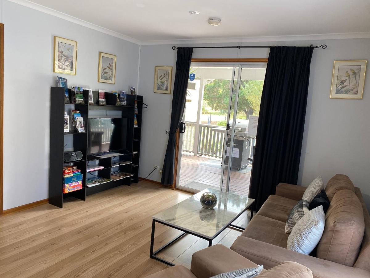 Lazy Days - Victor Harbor Holiday home *